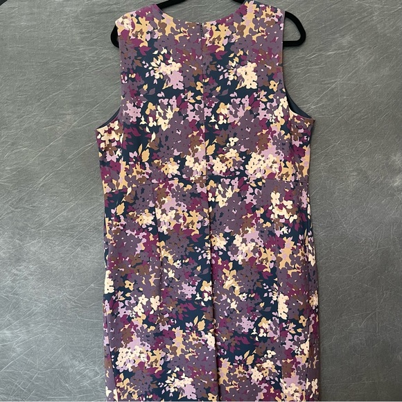 Lands’ End Ponte Shift Dress - Picture 2 of 7